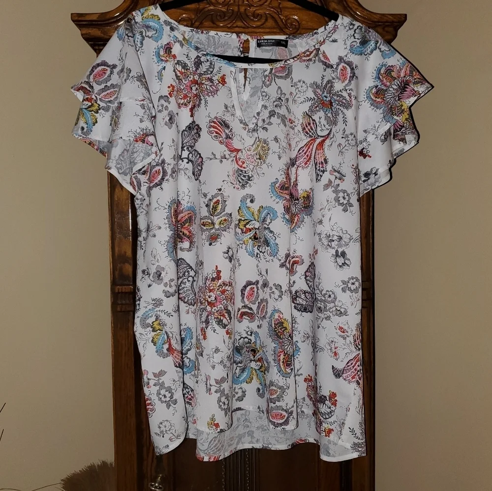 SHEIN Keyhole Neck Short-sleeved Tunic - Picture 6 of 13